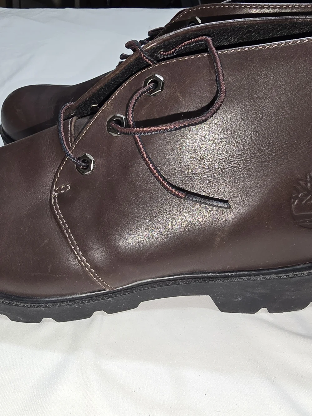 Timberland Men’s 9.5 M Brown Genuine Leather Chukka Ankle Boots Lug Sole 49017